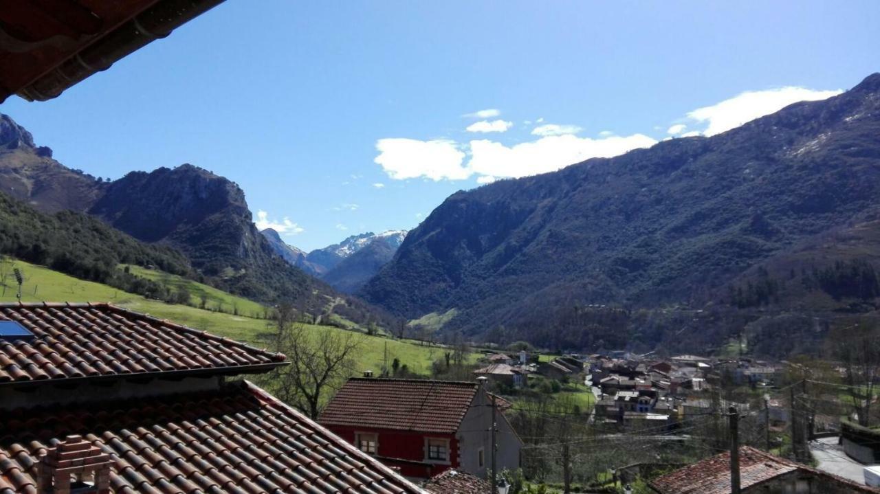 Las Cabraliegas Arenas De Cabrales Exterior photo